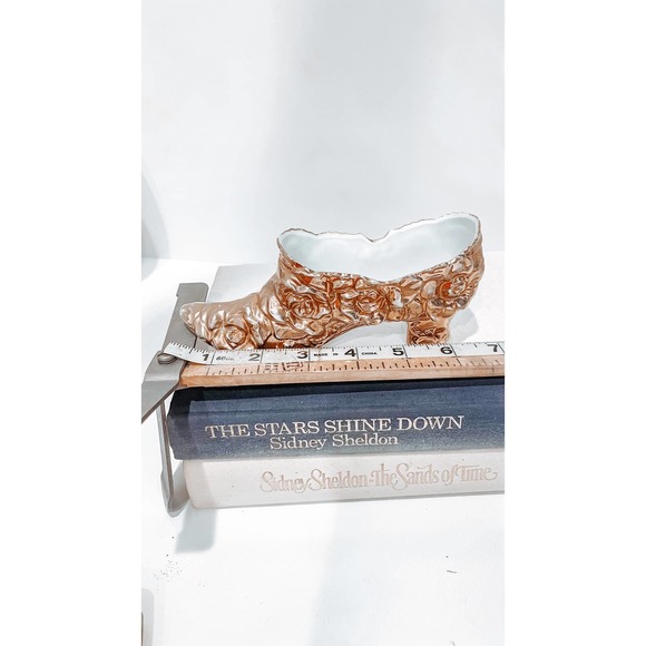Vintage Porcelain Shoe White & Gold - Picture 2 of 8